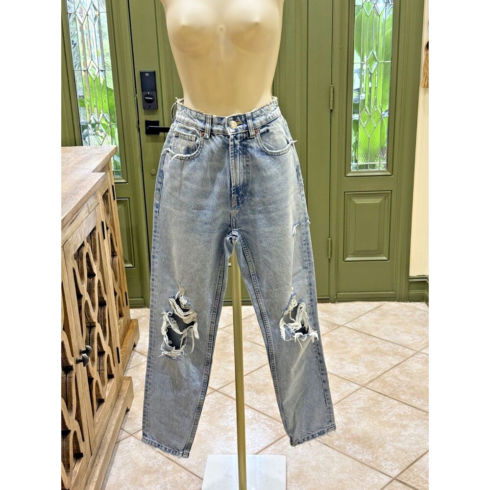 Zara light wash high-rise distressed denim jeans – size 2